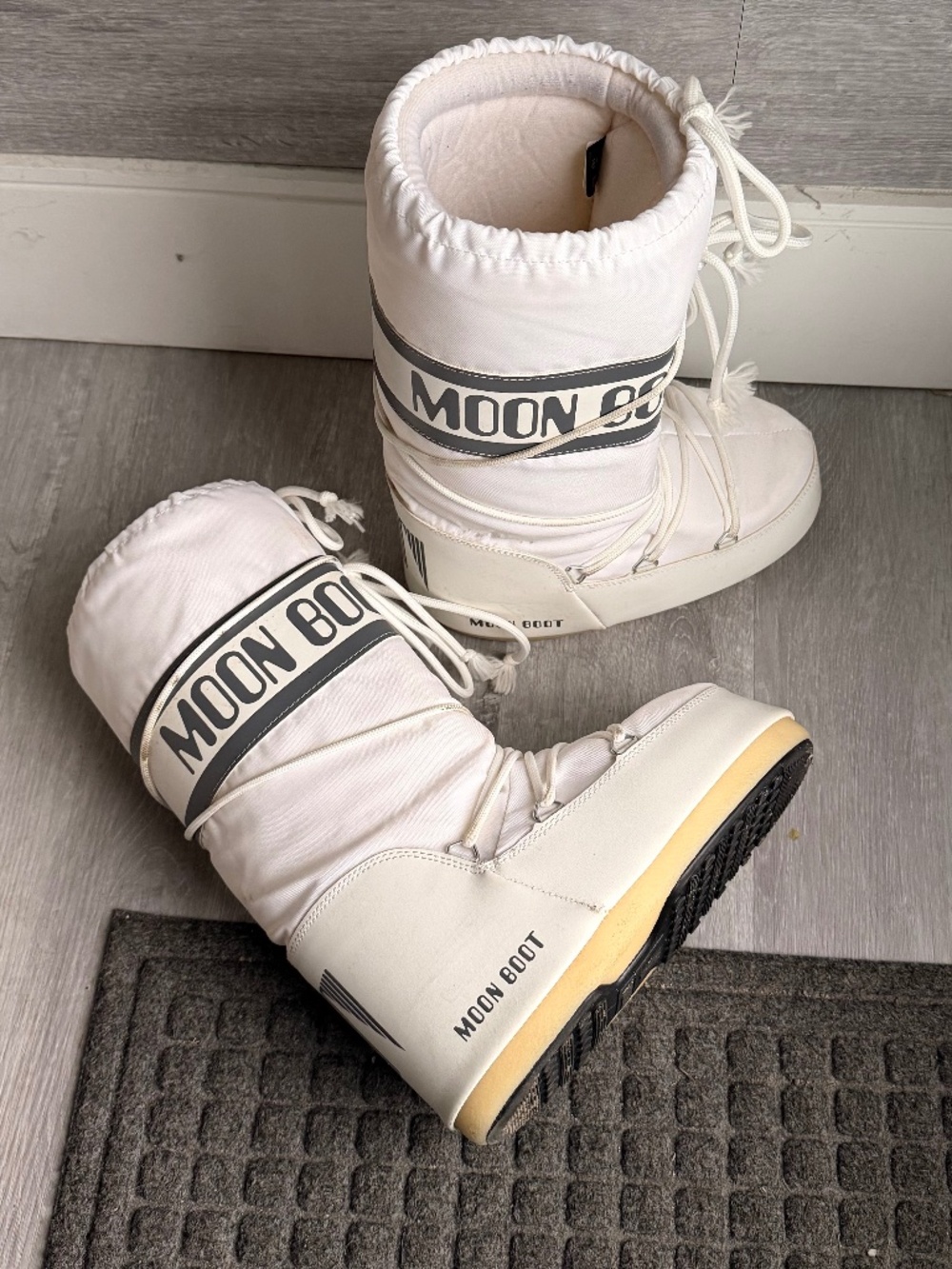 Moon Boot Nylon Icon White and Grey